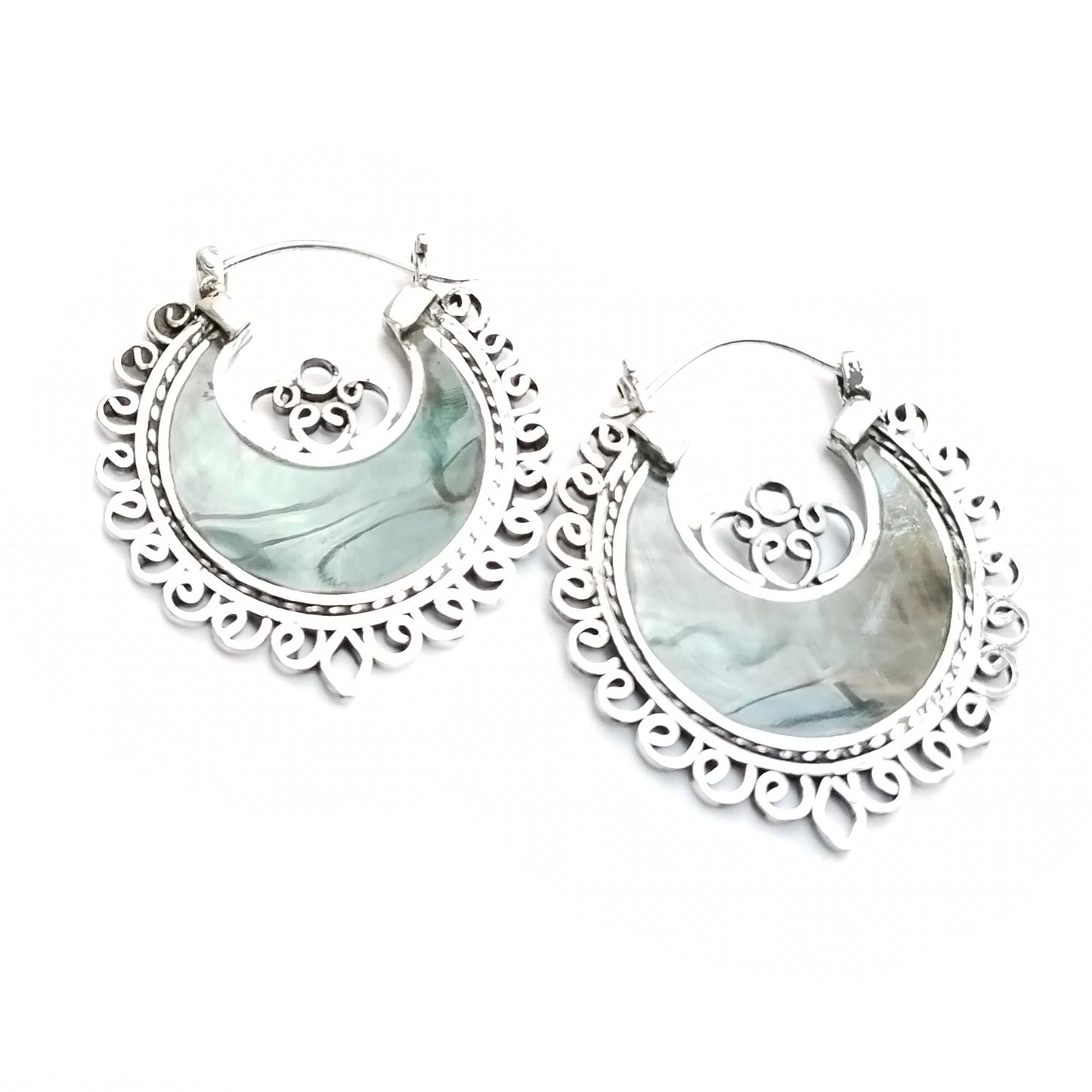 Black grey shell Sterling silver hoop earrings - Medium size, 30 mm, mother of pearl, silver Balinese design