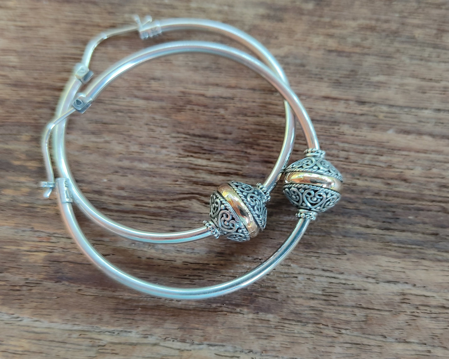 Silver & 18 carat gold hoop earrings - length 50 mm, round shape