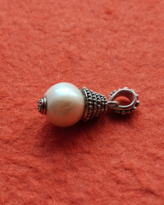 Silver sterling white freshwater pearl pendant