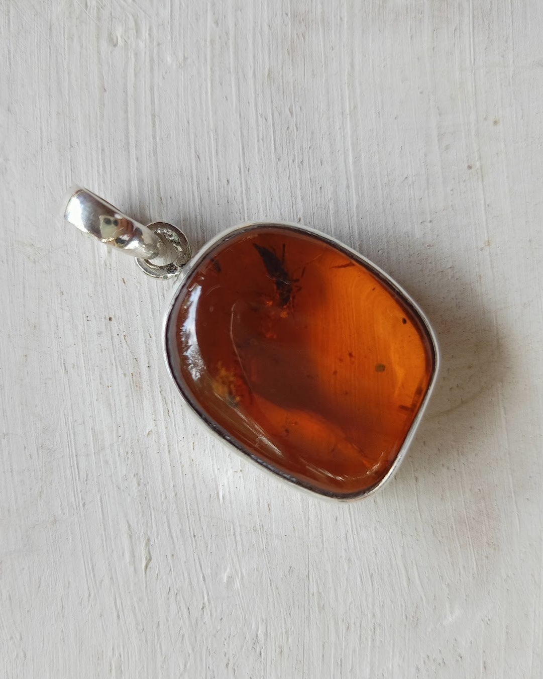 Unique Silver sterling pendant amber with insect inclusions. - Bali Handmade jewelry